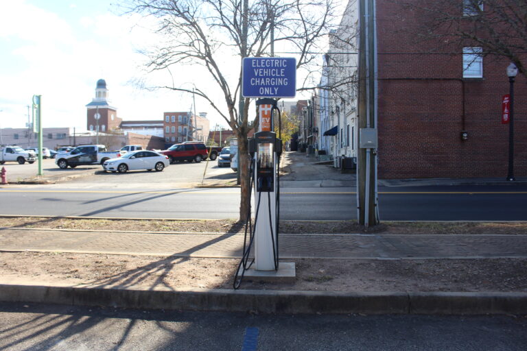 ChargePoint electric vehicle charging station