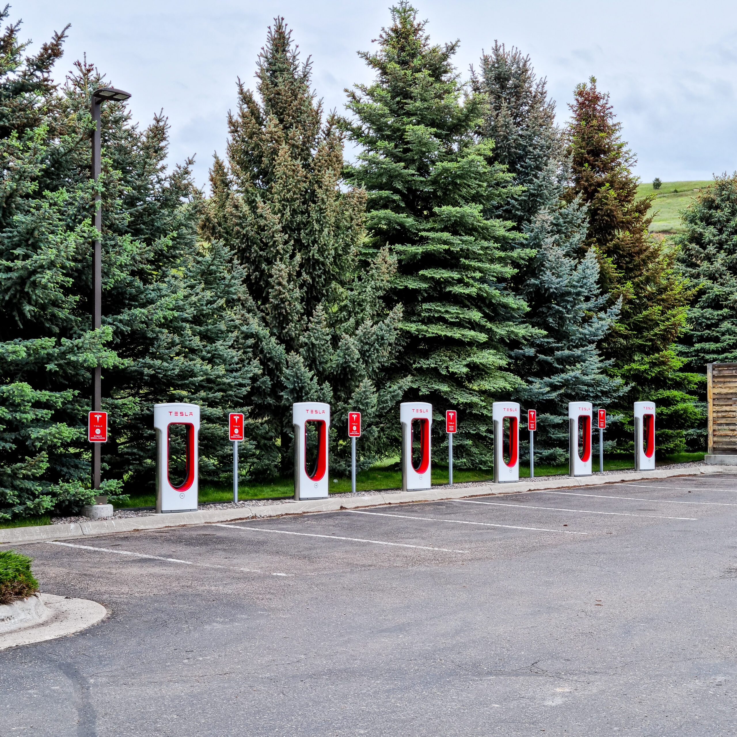 Tesla Supercharger network stalls at a multi-stall charging site